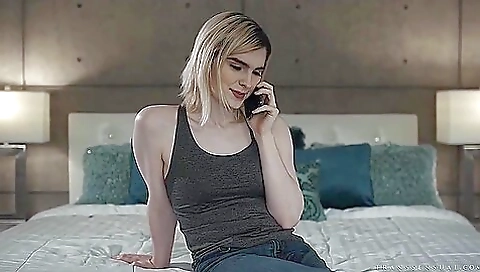 Ella Hollywood - Hot Transexual Wives [transensuals] 1080p