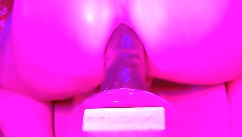 Amateur big ass video with the big booty of a whore